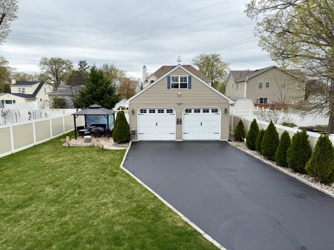 207 Remsen Avenue Avenel, NJ 07001 - Photo 31 of 34