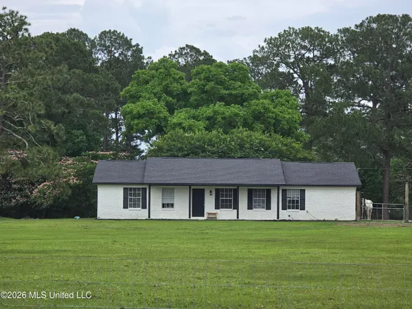 $325,350 | 14200 Timber Ridge Drive, Moss Point, MS 39562