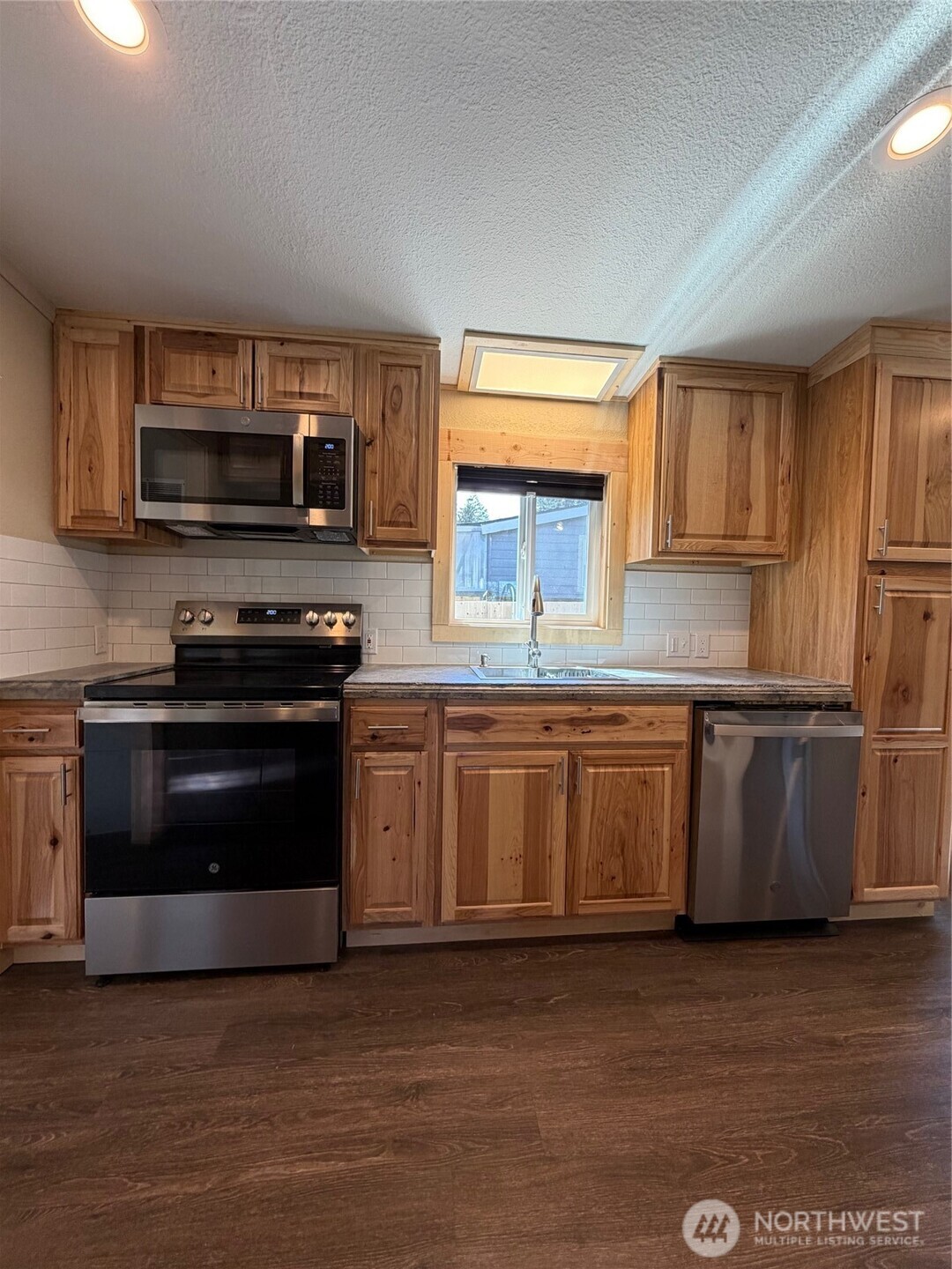 621 West California Road Shelton, WA 98584 - Photo 4 of 24