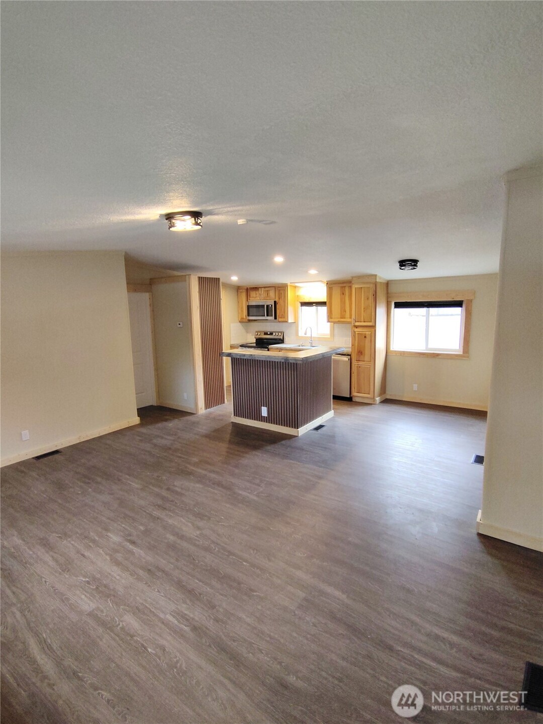 621 West California Road Shelton, WA 98584 - Photo 9 of 24