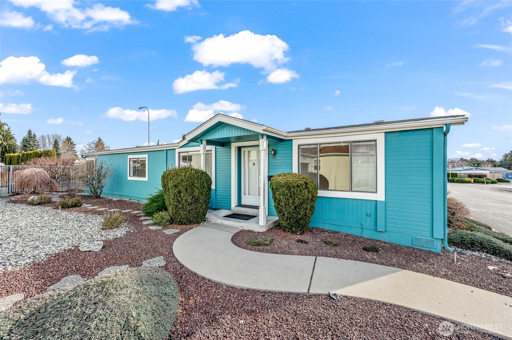 1702 Clark Drive Wenatchee, WA 98801 - Photo 1 of 31