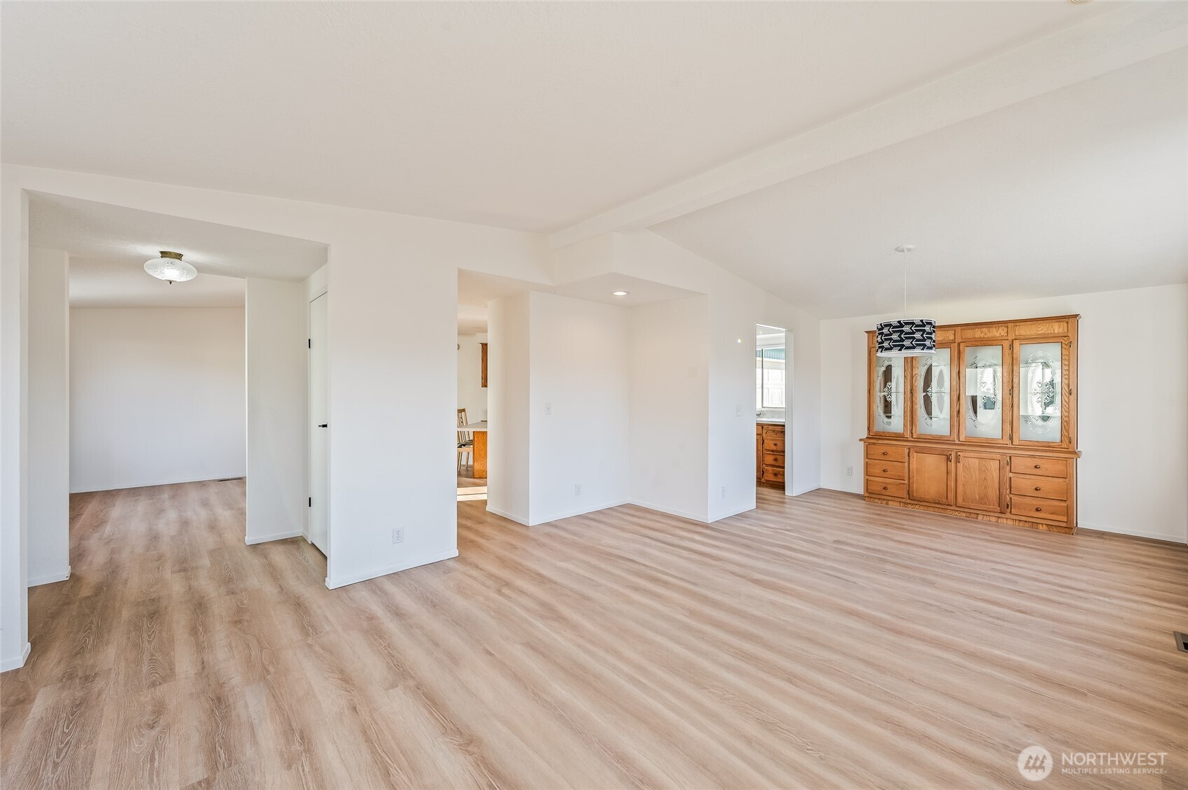 1702 Clark Drive Wenatchee, WA 98801 - Photo 7 of 31