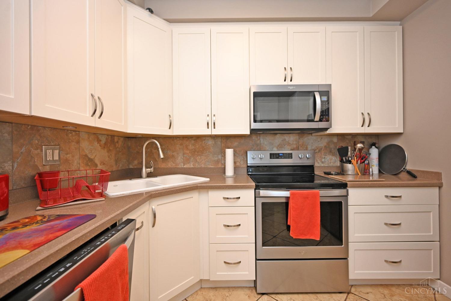 2444 Madison Road, Unit 2005 Cincinnati, OH 45208 - Photo 36 of 52 Gallery Image 36