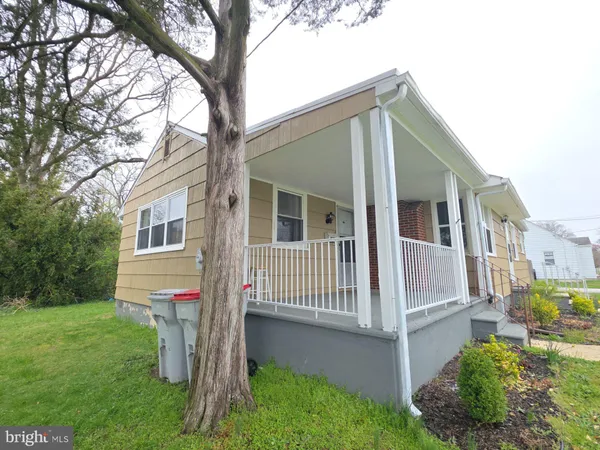 $950 | 882 Sawyer Avenue, Unit B, Vineland, NJ 08360