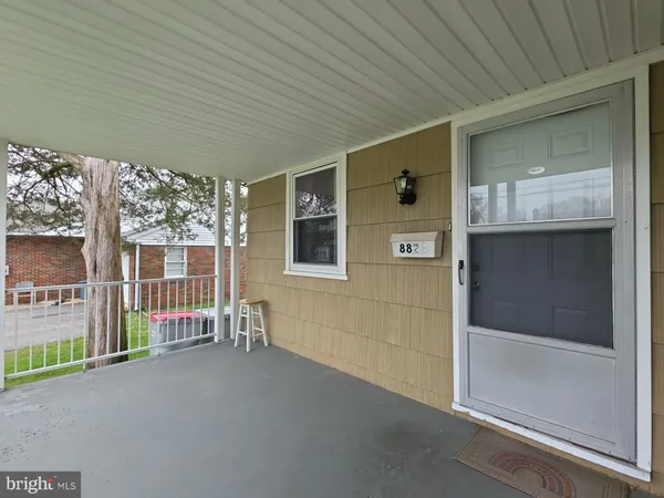 $950 | 882 Sawyer Avenue, Unit B, Vineland, NJ 08360