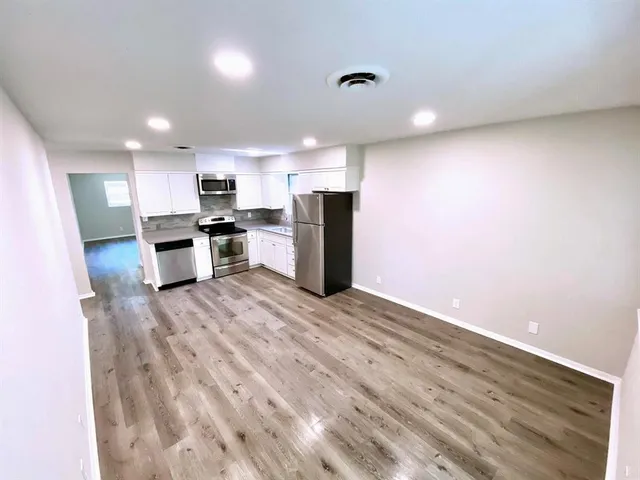 $2,390 | 4808 Curzon Avenue, Fort Worth, TX 76107