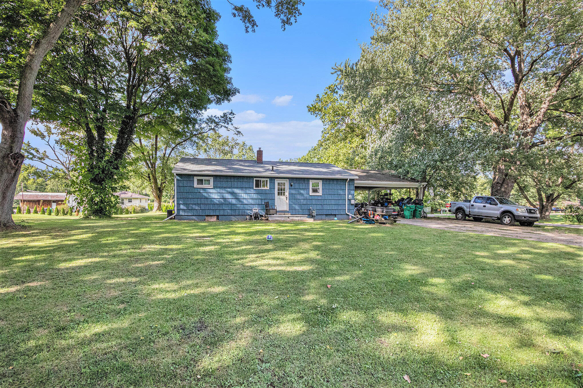 2262 Warren Road Niles, MI 49120 - Photo 5 of 18 Exterior Back