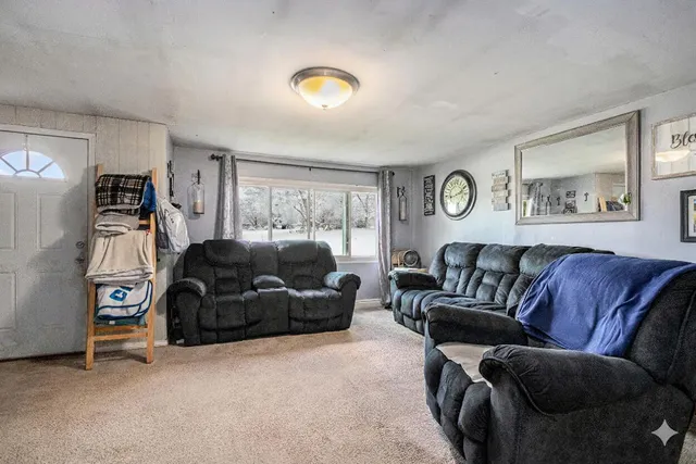 $225,000 | 2262 Warren Road, Niles, MI 49120