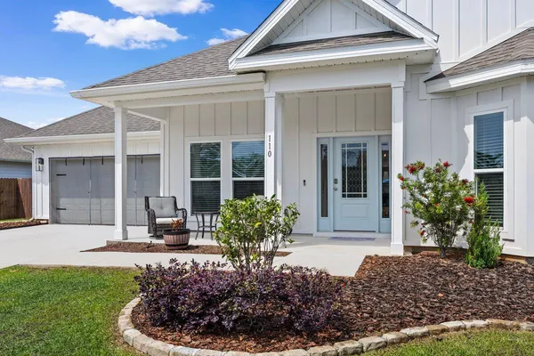 $589,000 | 110 Oak Trees Lane East, Freeport, FL 32439