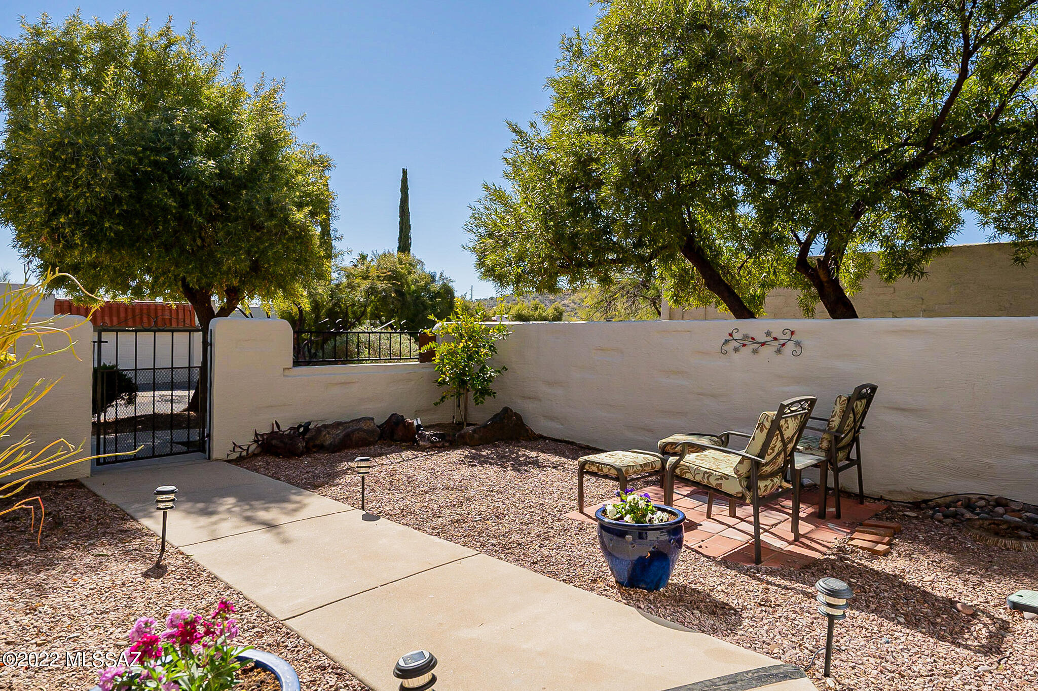 7407 East Wandering Road Tucson, AZ 85750 - Photo 2 of 21 Courtyard