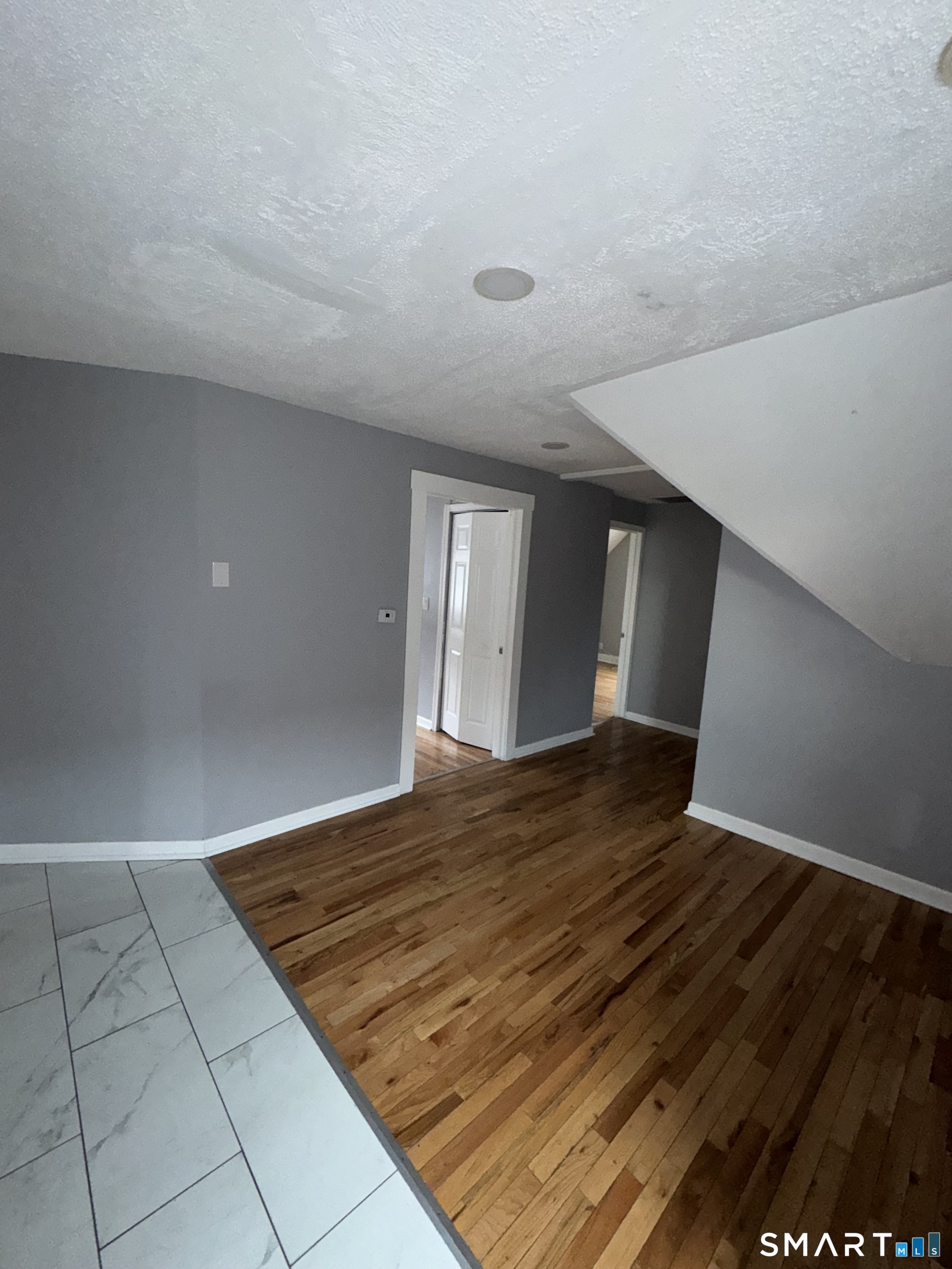 232 View Street, Unit 3 New Haven, CT 06511 - Photo 3 of 8
