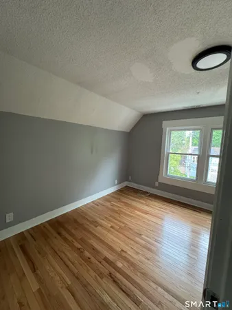 $1,900 | 232 View Street, Unit 3, New Haven, CT 06511