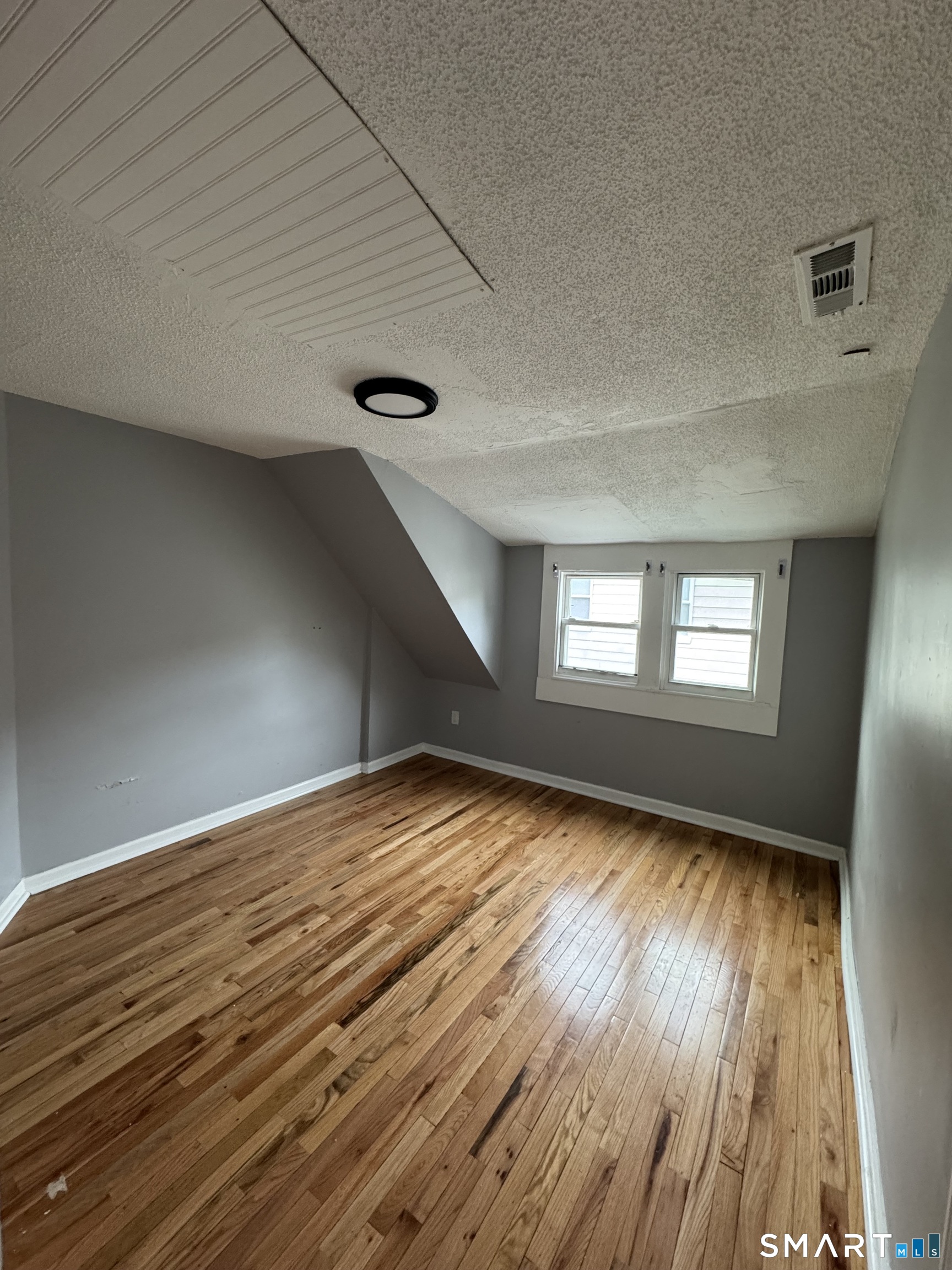 232 View Street, Unit 3 New Haven, CT 06511 - Photo 7 of 8