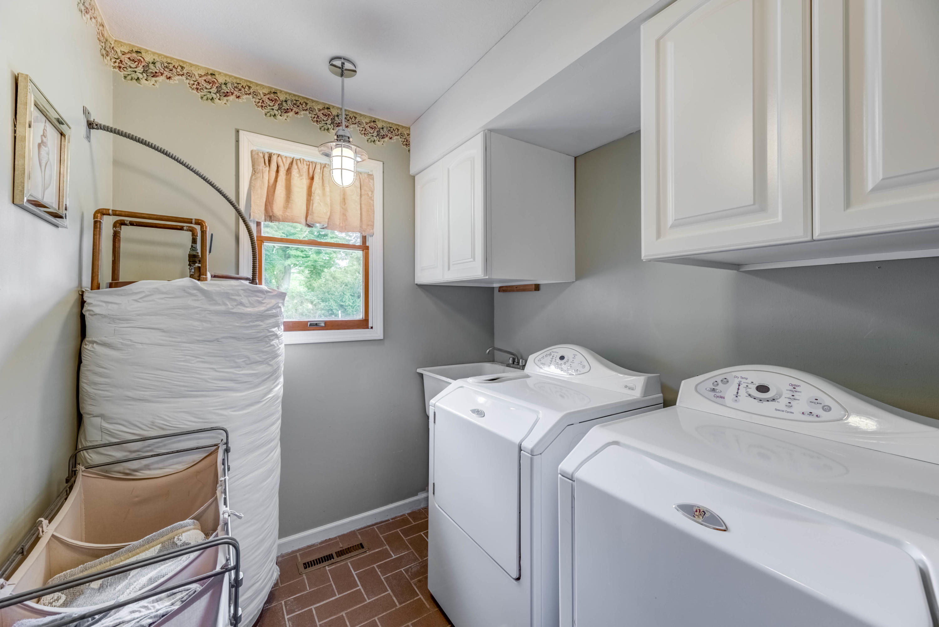 7318 West Youngren Road Three Oaks, MI 49128 - Photo 14 of 17 print_Laundry