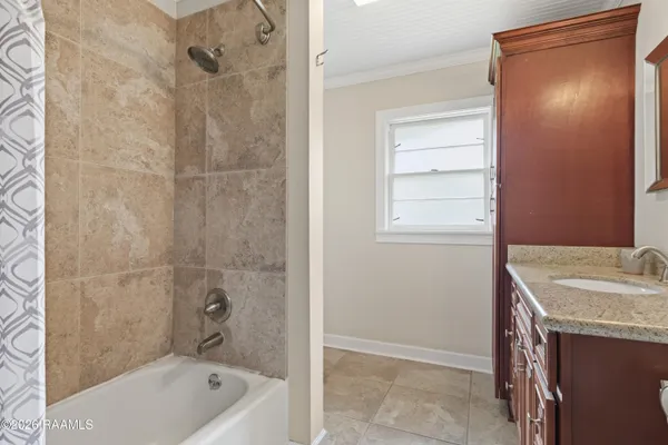 $235,000 | 14002 South Guegnon Street, Abbeville, LA 70510