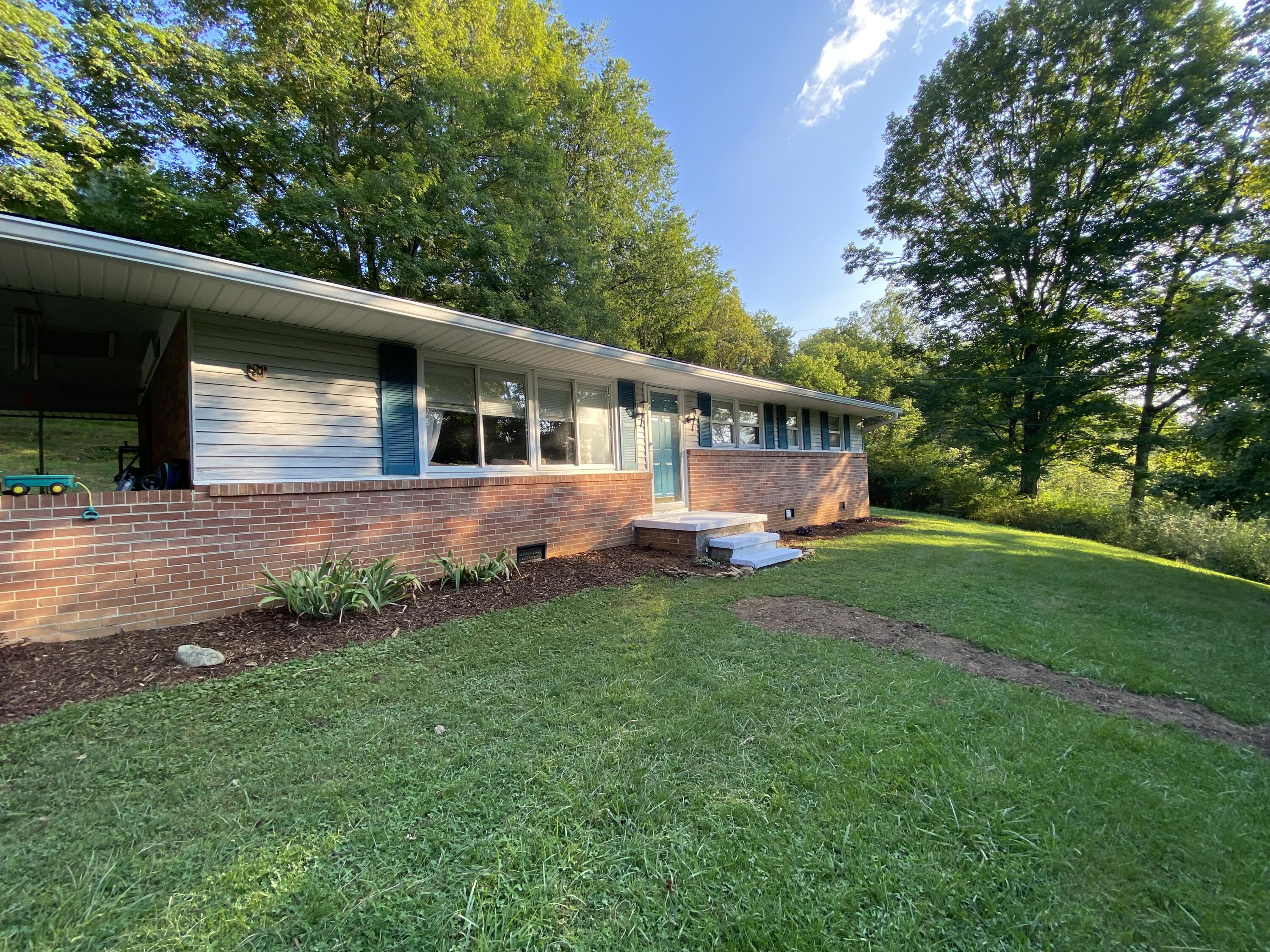 511 Cooks Valley Road Kingsport, TN 37664 - Photo 1 of 29 Front Angle