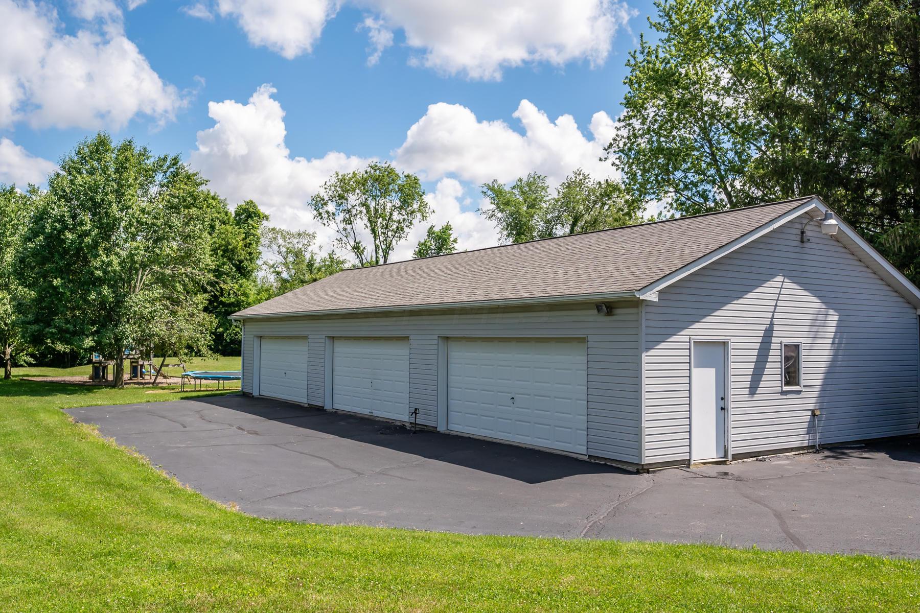 1163 Case Road Delaware, OH 43015 - Photo 5 of 50