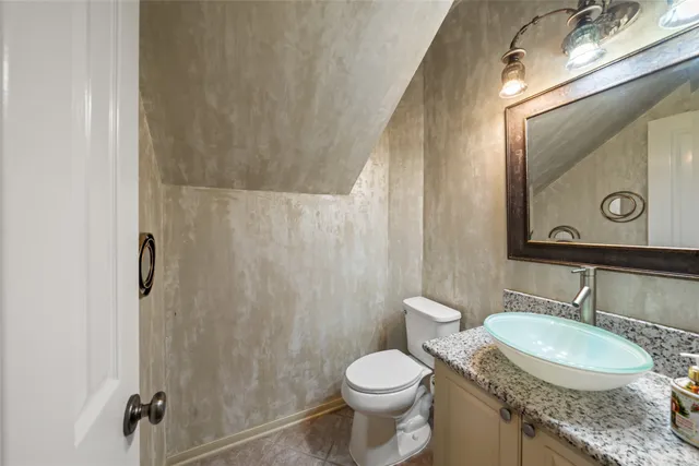 $2,700 | 21 Stone Creek Place, The Woodlands, TX 77382