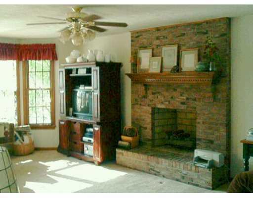 3349 Oaknoll Road Gibsonia, PA 15044 - Photo 2 of 4 Gallery Image 2