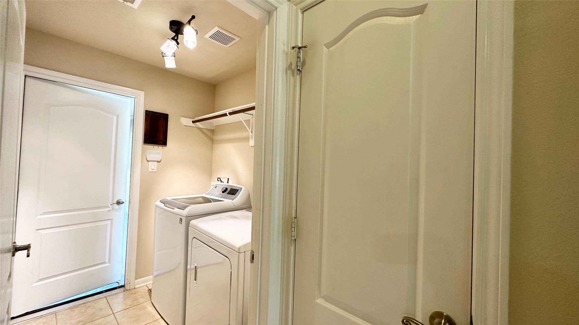 18903 Pinewood Point Lane Tomball, TX 77377 - Photo 18 of 48