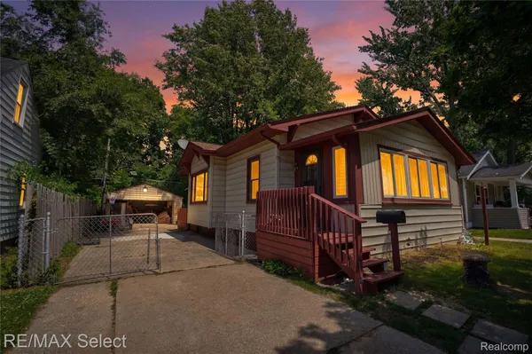 $81,900 | 4233 Menton Street, Flint, MI 48507