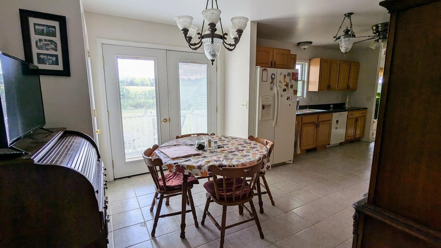 1001 Rierson Road Bronson, MI 49028 - Photo 9 of 25 Dining