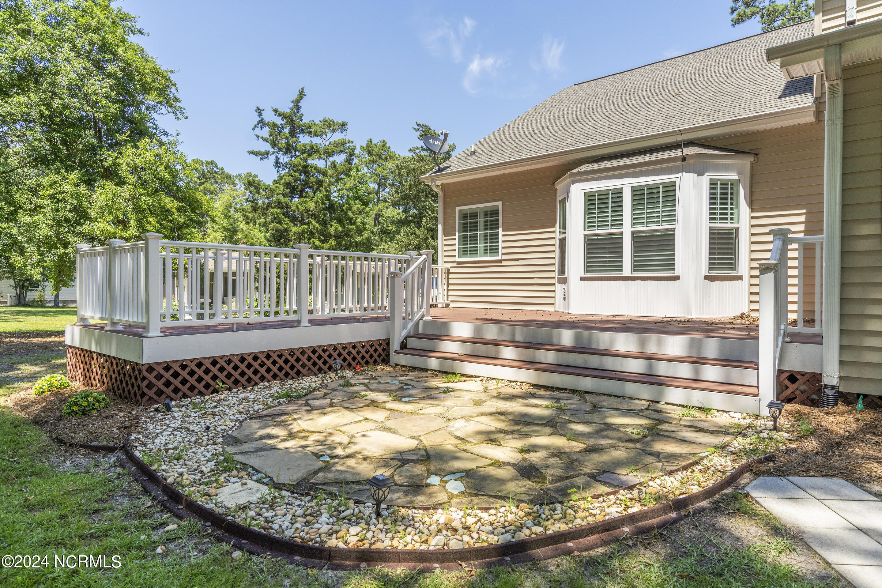 654 Sawgrass Road Hampstead, NC 28443 - Photo 53 of 74 Back Patio