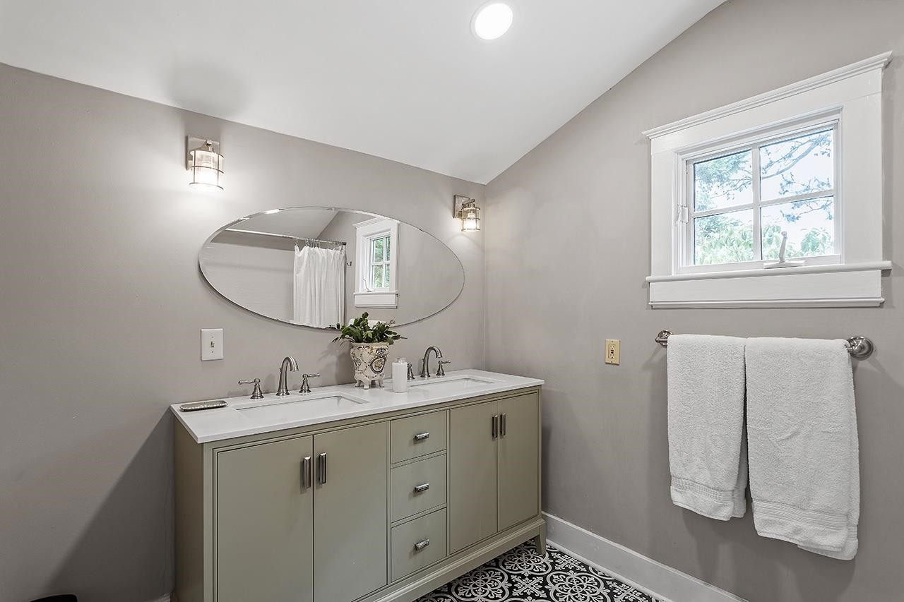 1620 Scales Street Raleigh, NC 27608 - Photo 27 of 39 Photo 27
