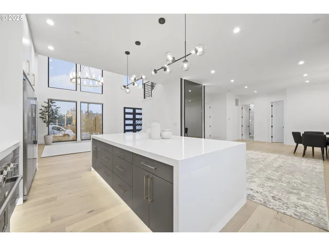 $1,590,000 | 590 West U Street, Washougal, WA 98671