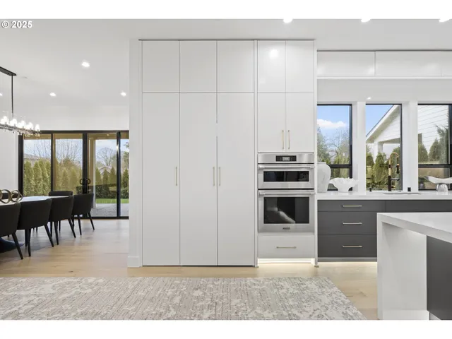 $1,590,000 | 590 West U Street, Washougal, WA 98671