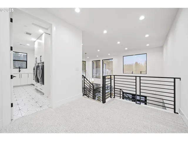 $1,590,000 | 590 West U Street, Washougal, WA 98671