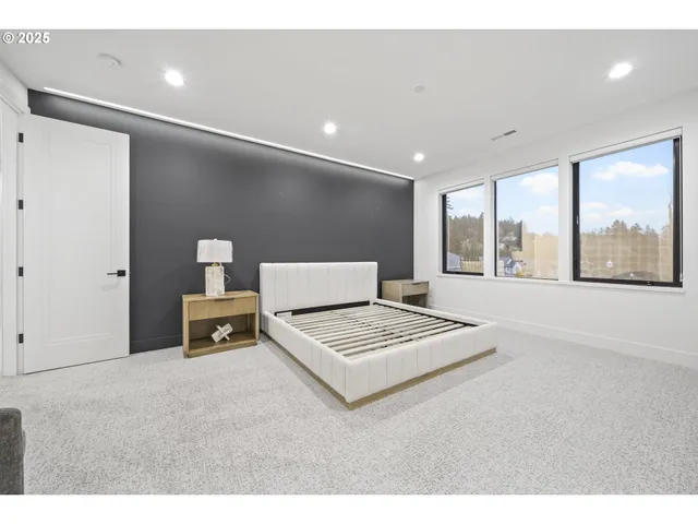 $1,590,000 | 590 West U Street, Washougal, WA 98671