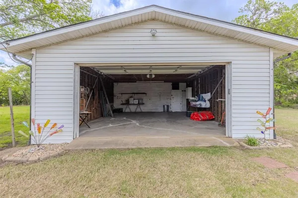 $349,000 | 604 East Fm 272, Celeste, TX 75423