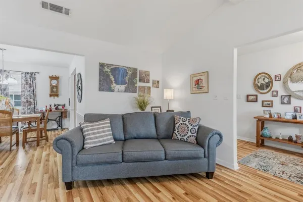 $349,000 | 604 East Fm 272, Celeste, TX 75423