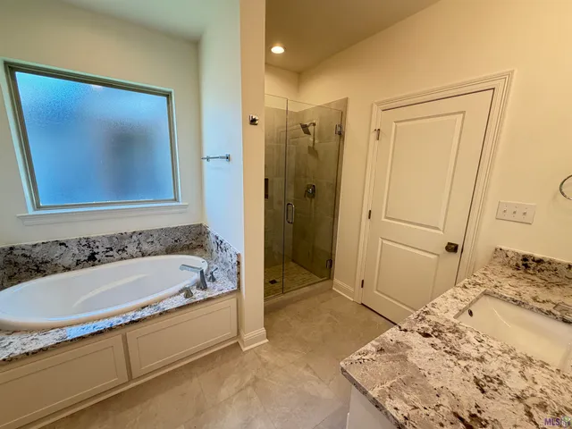 $2,795 | 3696 Waterbury Avenue, Baton Rouge, LA 70820