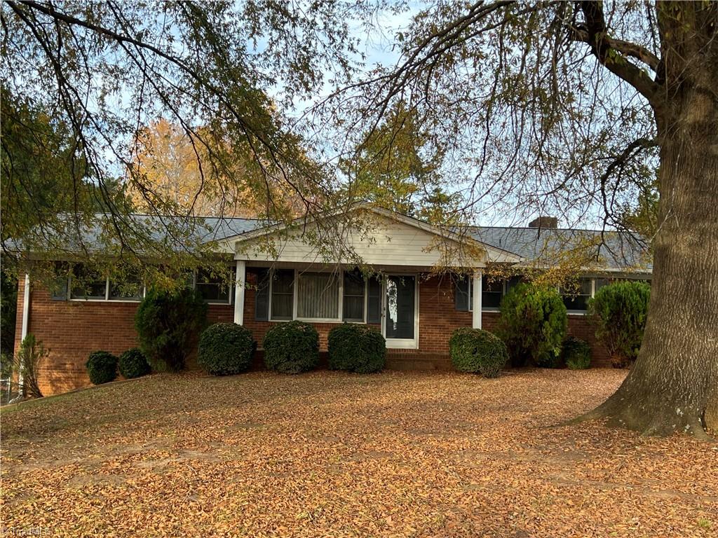 797 Sedge Garden Road Kernersville, NC 27284 - Photo 3 of 24