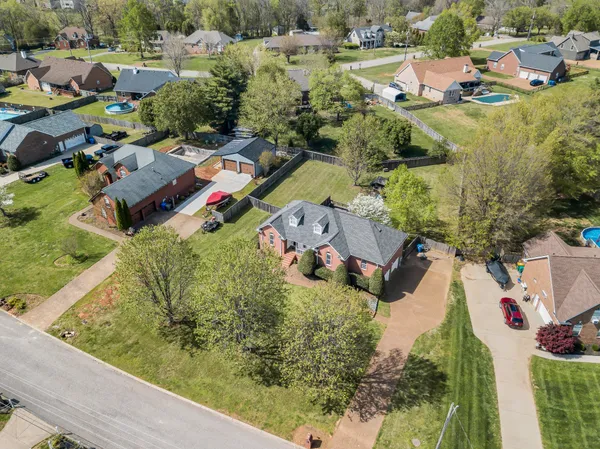 $615,000 | 204 Hickory Trail, White House, TN 37188