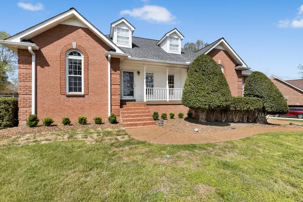 $615,000 | 204 Hickory Trail, White House, TN 37188