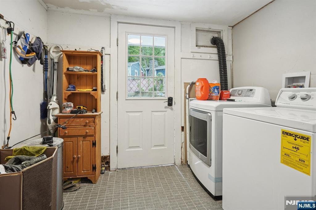 716 Glen Road Sparta, NJ 07871 - Photo 9 of 38