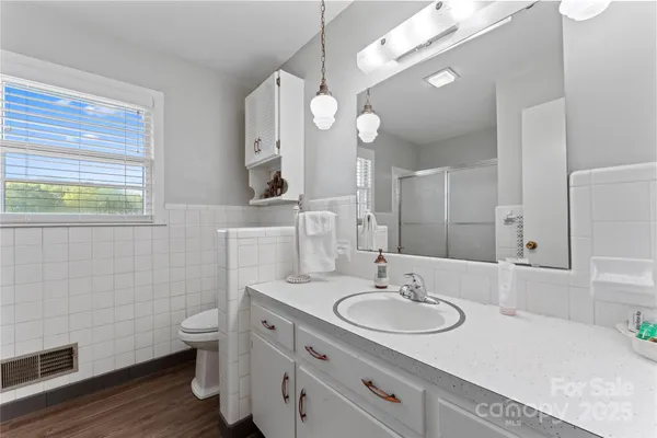 $1,150,000 | 36984 B Carter Road, New London, NC 28127