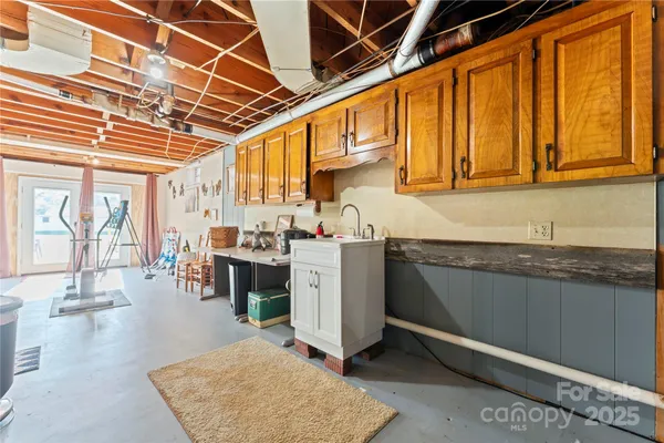 $1,150,000 | 36984 B Carter Road, New London, NC 28127