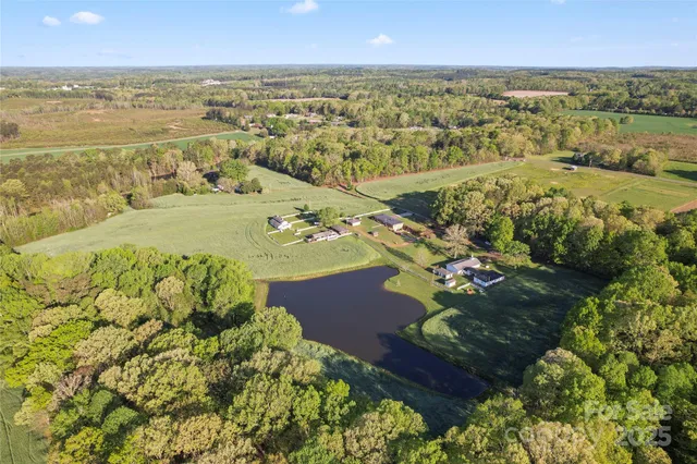 $1,300,000 | 36984 B Carter Road, New London, NC 28127