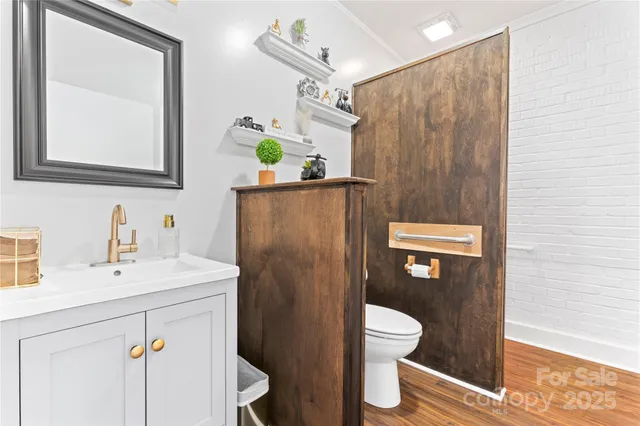 $1,300,000 | 36984 B Carter Road, New London, NC 28127