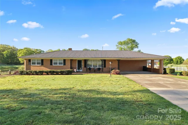 $1,300,000 | 36984 B Carter Road, New London, NC 28127