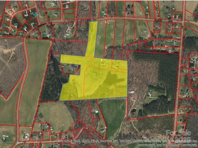 $1,300,000 | 36984 B Carter Road, New London, NC 28127