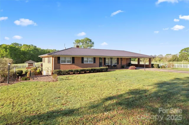 $1,300,000 | 36984 B Carter Road, New London, NC 28127
