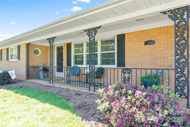 $1,300,000 | 36984 B Carter Road, New London, NC 28127