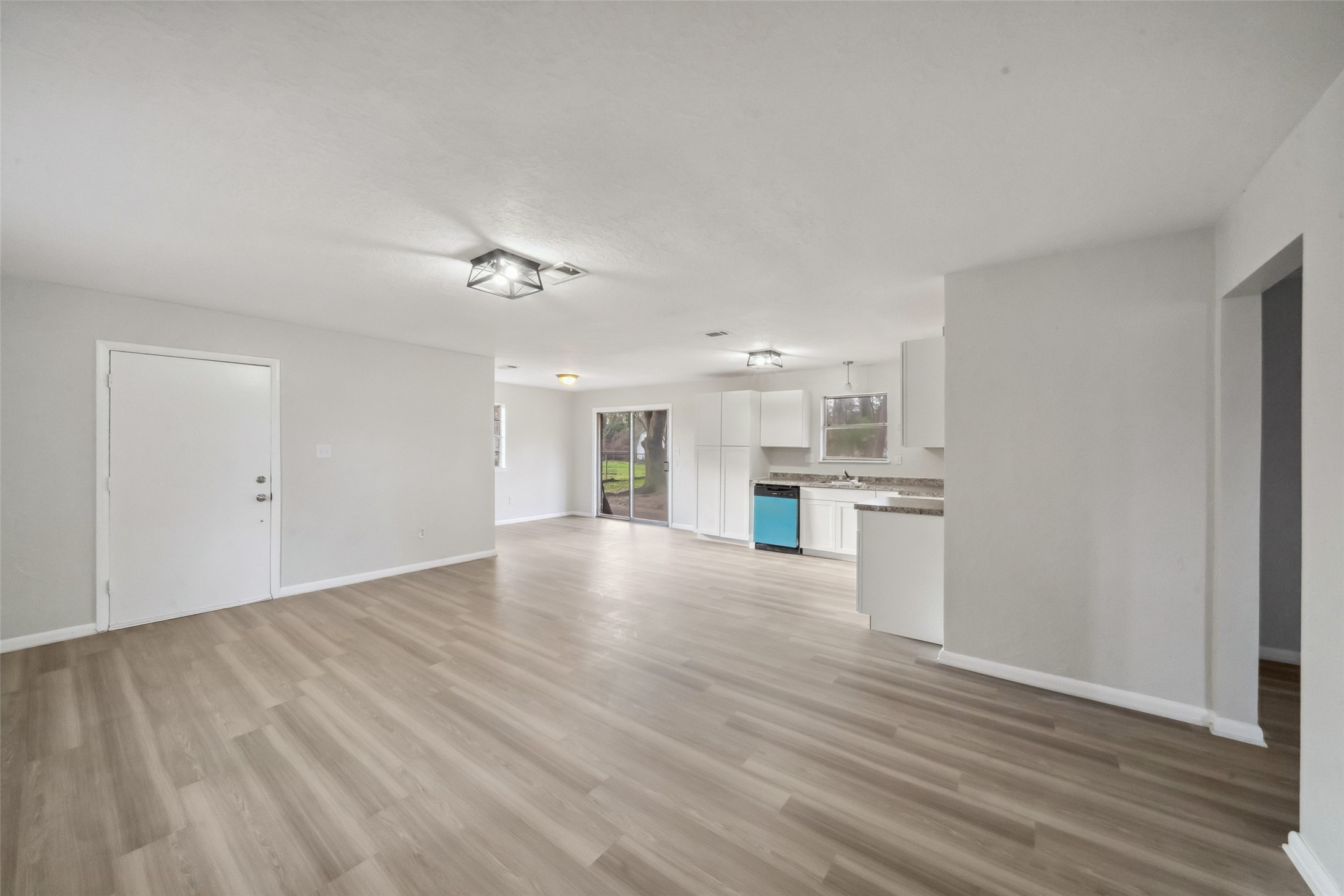 602 Reverse Street Conroe, TX 77301 - Photo 11 of 21