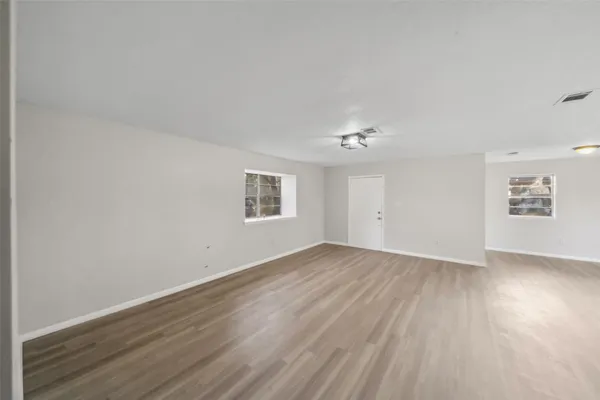 $1,525 | 602 Reverse Street, Conroe, TX 77301