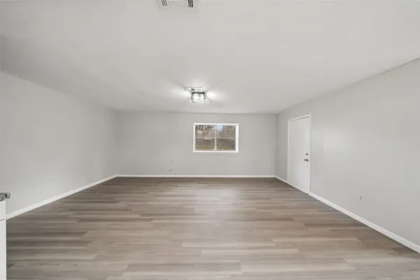 $1,525 | 602 Reverse Street, Conroe, TX 77301